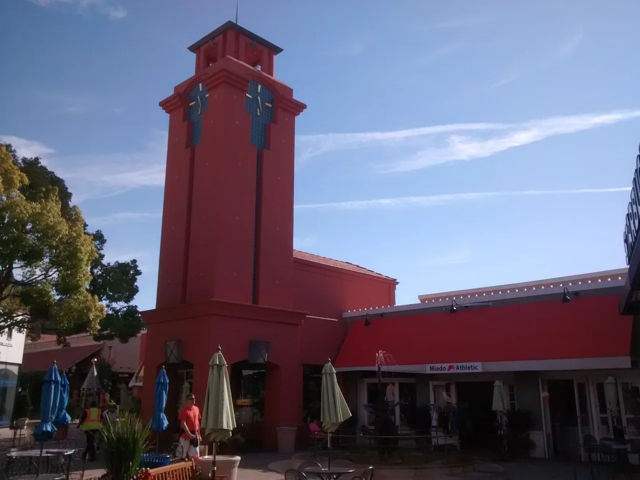 Town Center Corte Madera clock tower and courtyard in Corte Madera, California